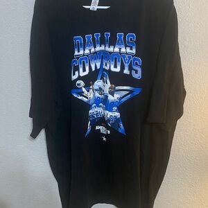 Dallas Cowboys Black Graphic Tee - Team Logo Short Sleeve Shirt